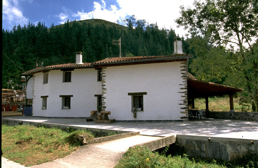 Casa Rural Eleizondo Haundia Ициар Экстерьер фото